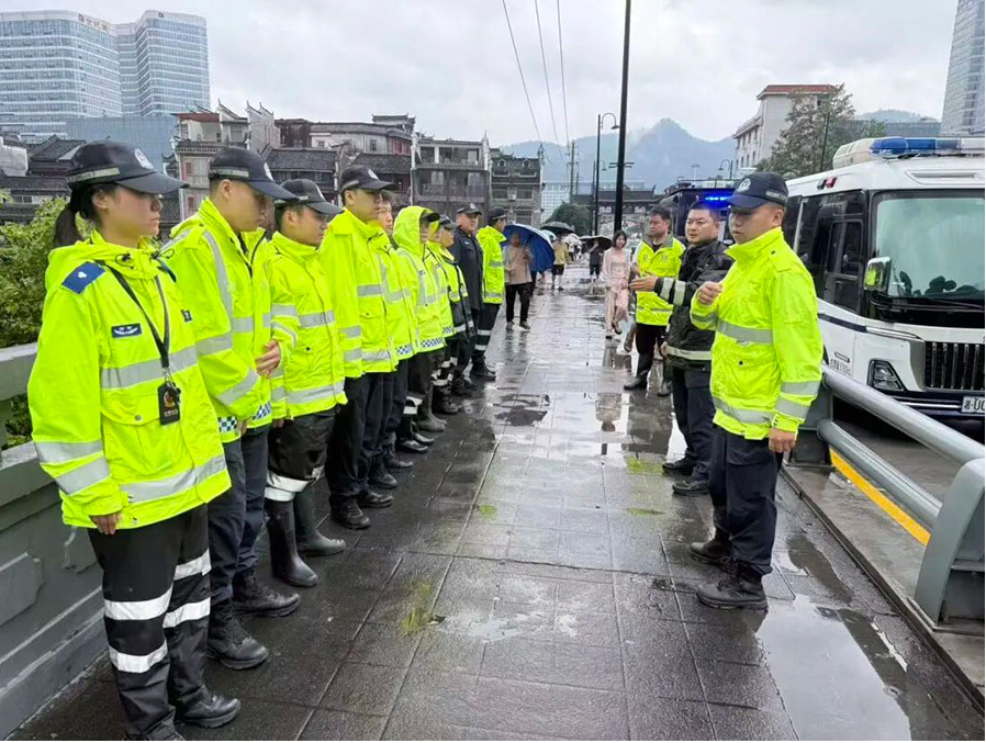 从护考到抢险！湘西公安从未缺席